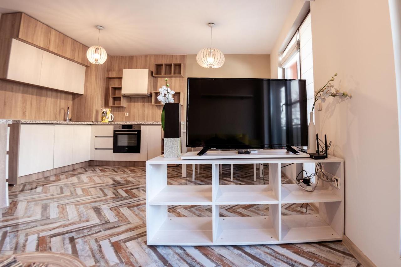 Bright 1Bdr Apartment With A Balcony Sofia Luaran gambar