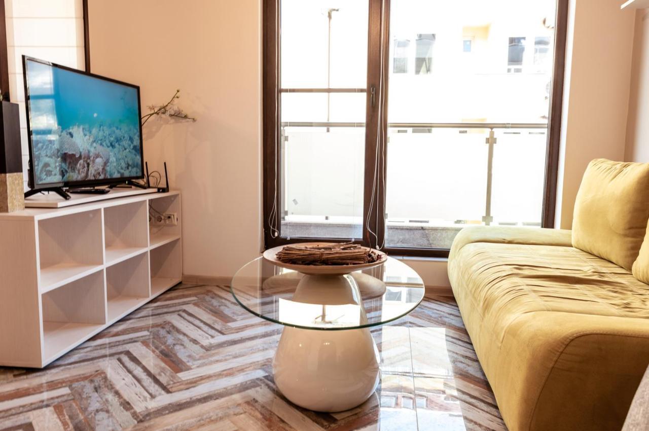 Bright 1Bdr Apartment With A Balcony Sofia Luaran gambar