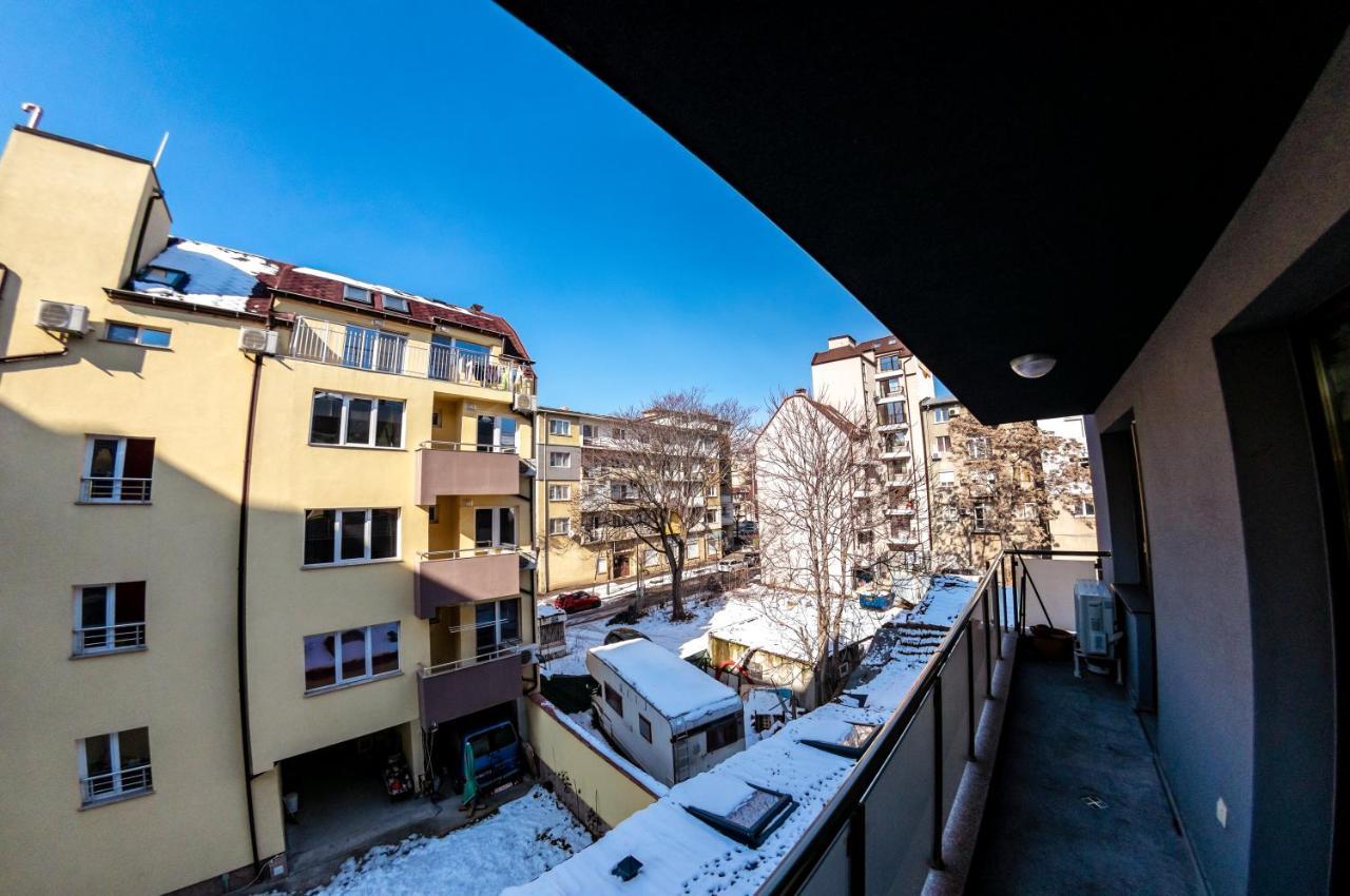 Bright 1Bdr Apartment With A Balcony Sofia Luaran gambar